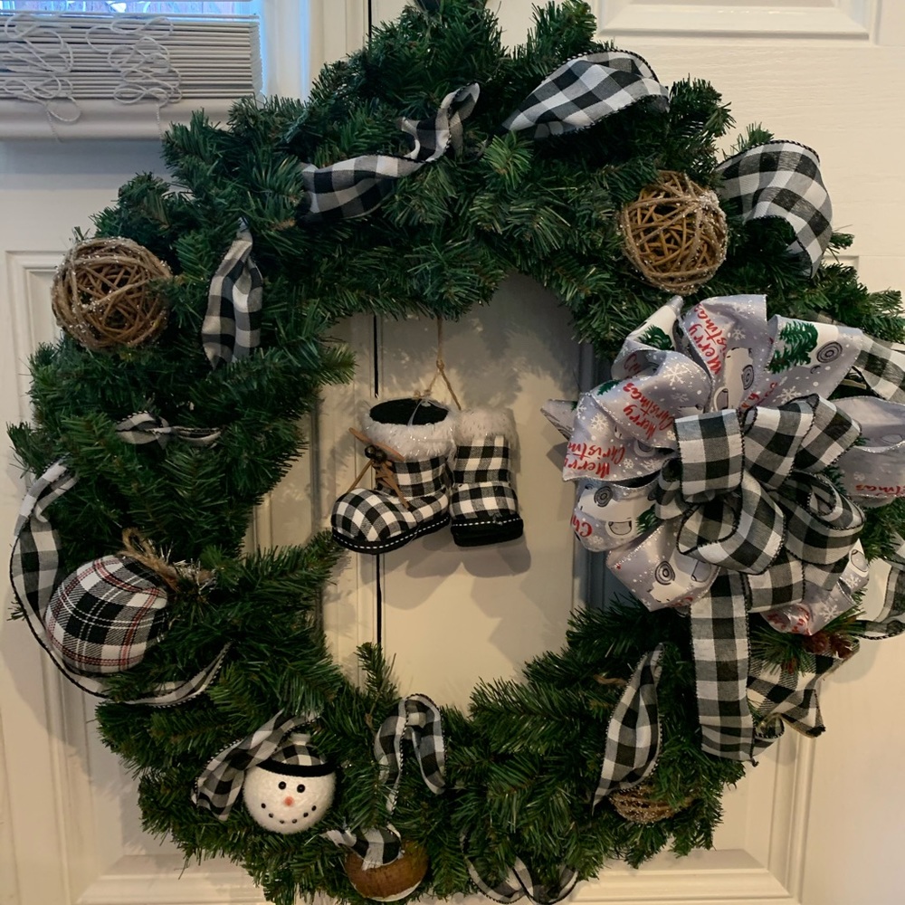 Custom 26 inch Wreath